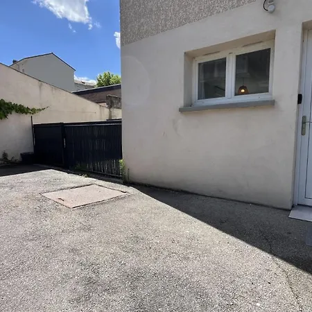 Le 84 - Grand T3 Climatise - Terrasse & Parking Prive Apartment Vienne (Isere)